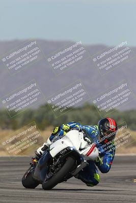 media/Oct-13-2025-Moto Forza (Mon) [[a66d839500]]/2-A Group/Session 3 (Turn 16)/